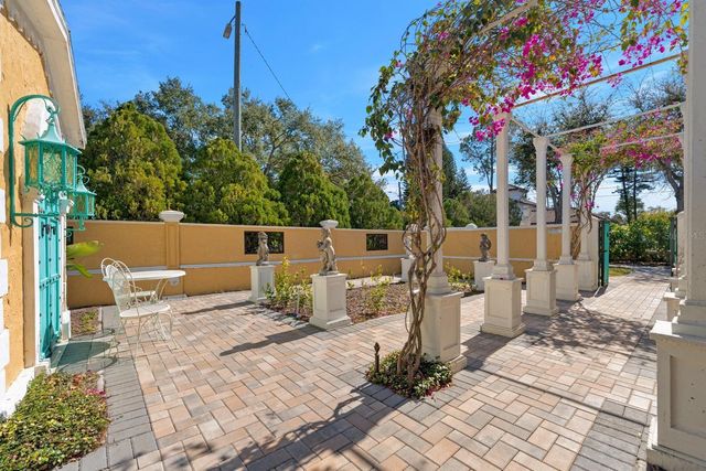 3511 W EUCLID AVENUE, Tampa, FL 33629