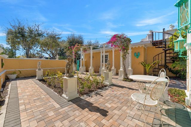 3511 W EUCLID AVENUE, Tampa, FL 33629