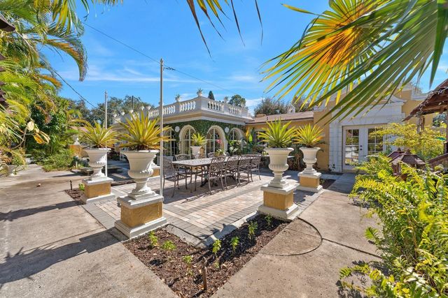 3511 W EUCLID AVENUE, Tampa, FL 33629