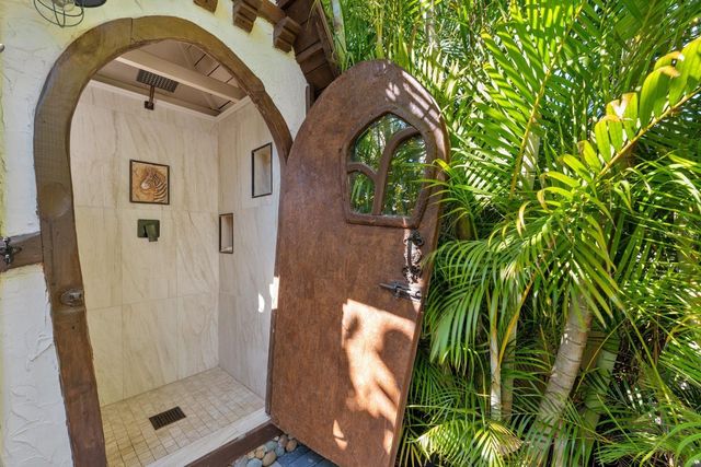 3511 W EUCLID AVENUE, Tampa, FL 33629