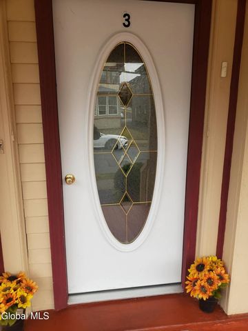 34 3rd Avenue, Gloversville, NY 12078