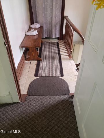 34 3rd Avenue, Gloversville, NY 12078