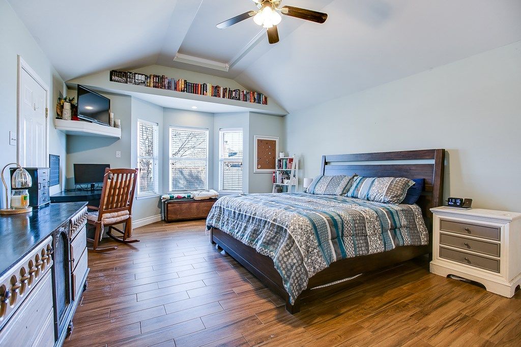 Image 18 of property listing at 1221 Avondale Ave, San Angelo, TX 76901