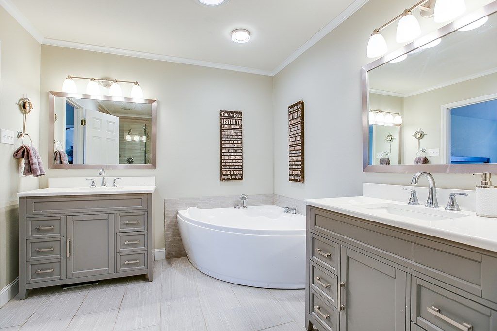 Image 21 of property listing at 1221 Avondale Ave, San Angelo, TX 76901