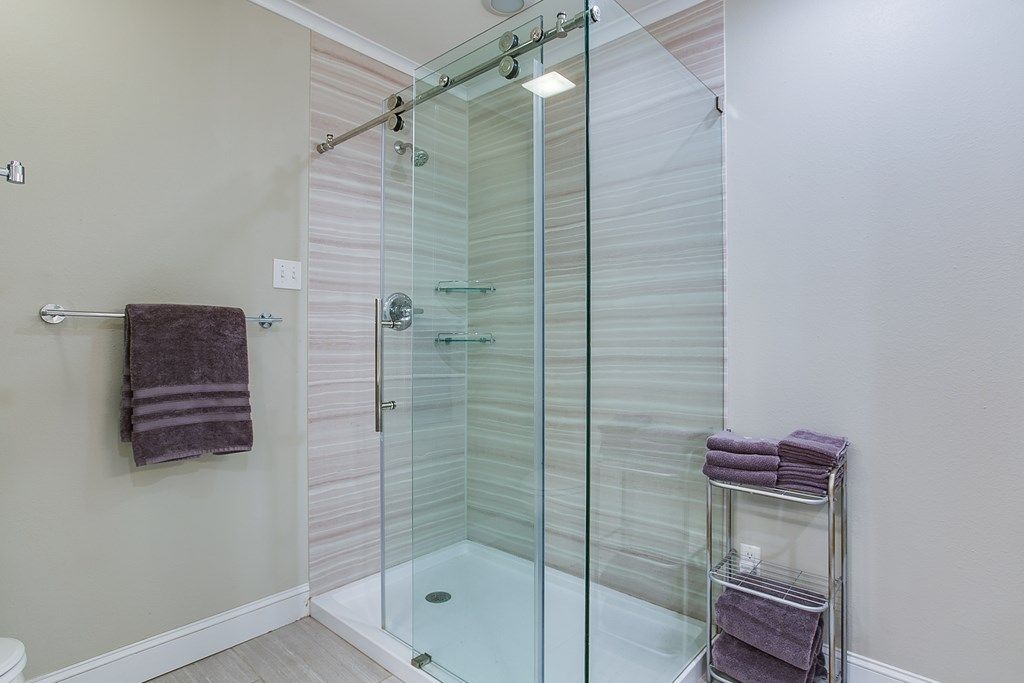 Image 22 of property listing at 1221 Avondale Ave, San Angelo, TX 76901