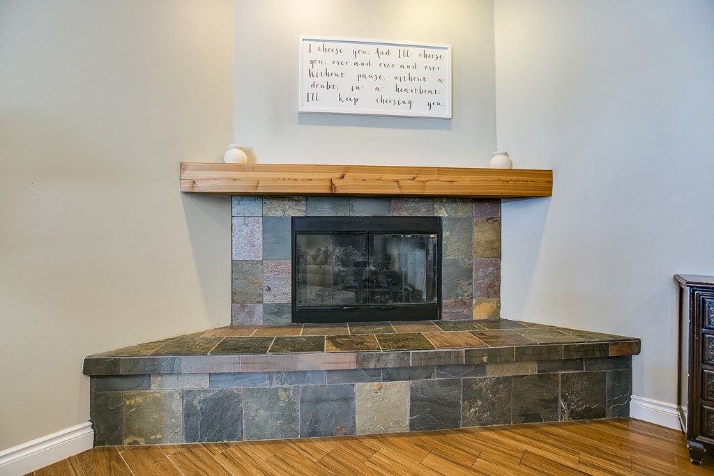 Image 8 of property listing at 1221 Avondale Ave, San Angelo, TX 76901