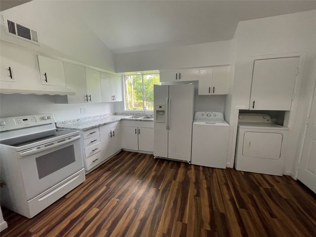 518 W Lovers Lane, Arlington, TX 76010