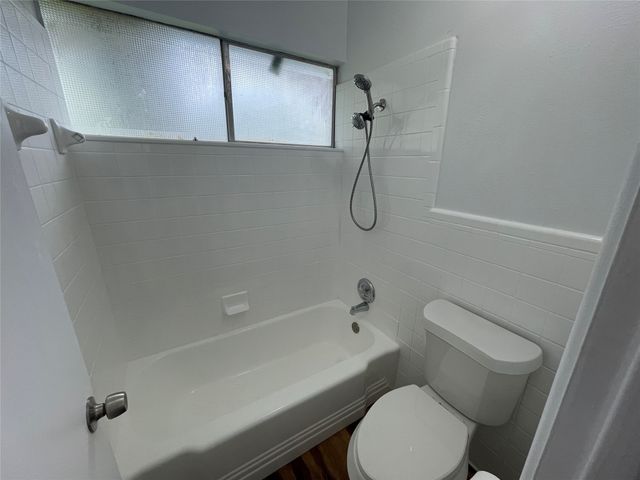 518 W Lovers Lane, Arlington, TX 76010