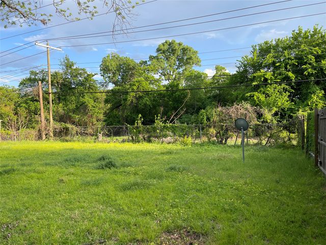 518 W Lovers Lane, Arlington, TX 76010