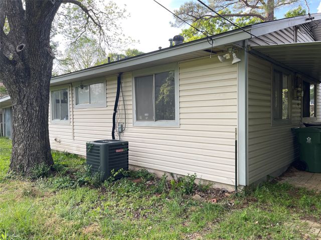 518 W Lovers Lane, Arlington, TX 76010