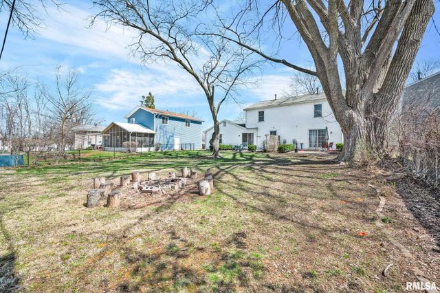 6125-27 N JAYAR Court, Peoria, IL 61614