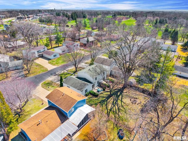 6125-27 N JAYAR Court, Peoria, IL 61614