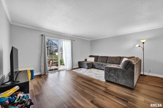 6125-27 N JAYAR Court, Peoria, IL 61614