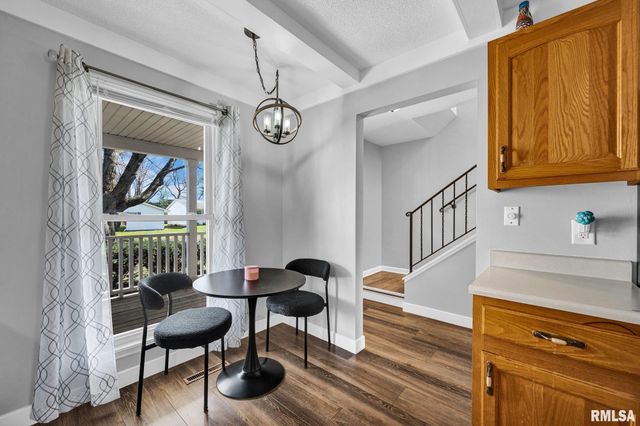 6125-27 N JAYAR Court, Peoria, IL 61614