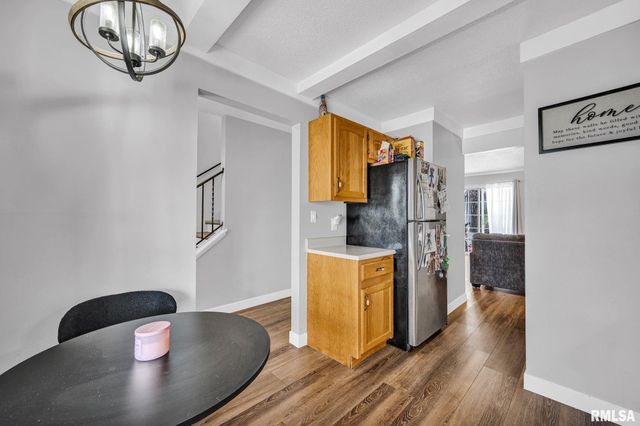 6125-27 N JAYAR Court, Peoria, IL 61614