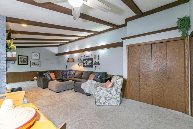 37 BUTTE DES MORTS COURT, Appleton, WI 54914