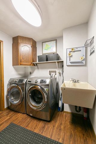 37 BUTTE DES MORTS COURT, Appleton, WI 54914