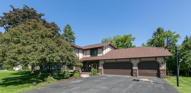 37 BUTTE DES MORTS COURT, Appleton, WI 54914