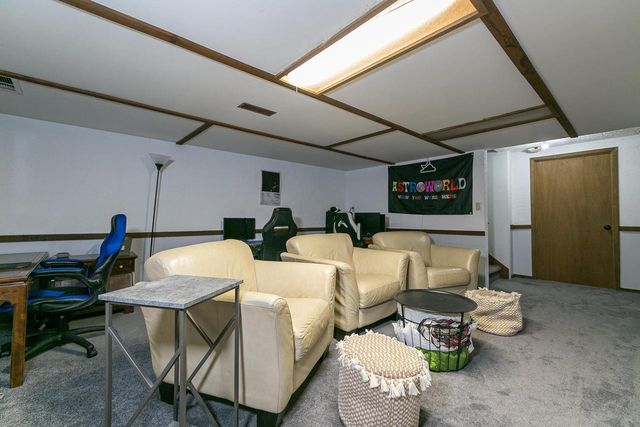 37 BUTTE DES MORTS COURT, Appleton, WI 54914