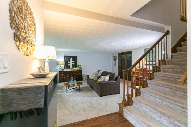 37 BUTTE DES MORTS COURT, Appleton, WI 54914