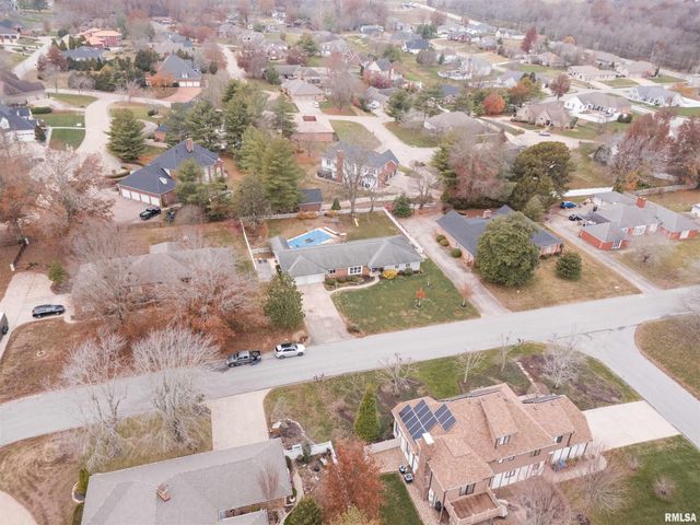 1502 NAGEL Drive, Marion, IL 62959