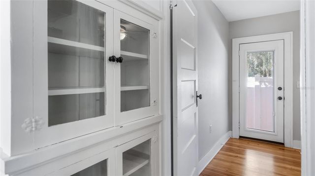 558 W MINNEOLA AVENUE, Clermont, FL 34711