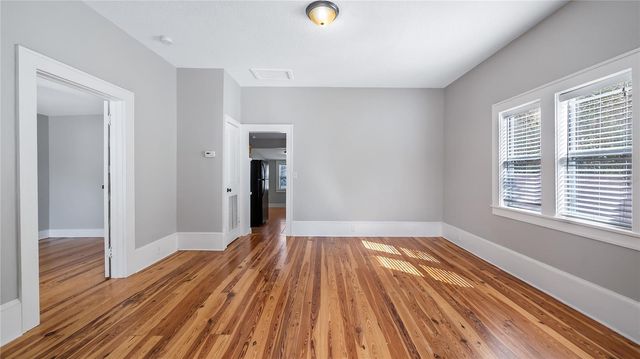 558 W MINNEOLA AVENUE, Clermont, FL 34711