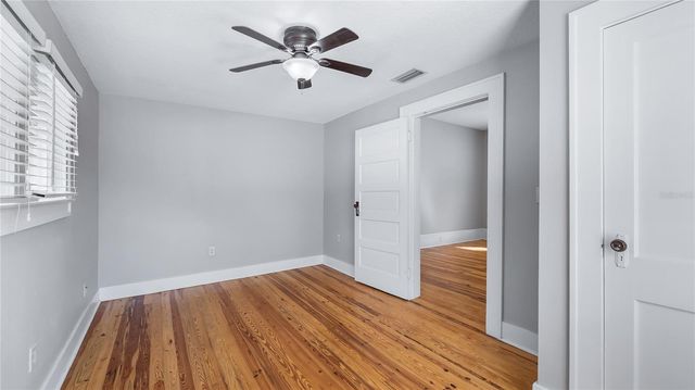 558 W MINNEOLA AVENUE, Clermont, FL 34711