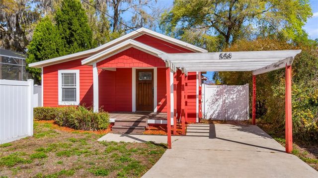 558 W MINNEOLA AVENUE, Clermont, FL 34711