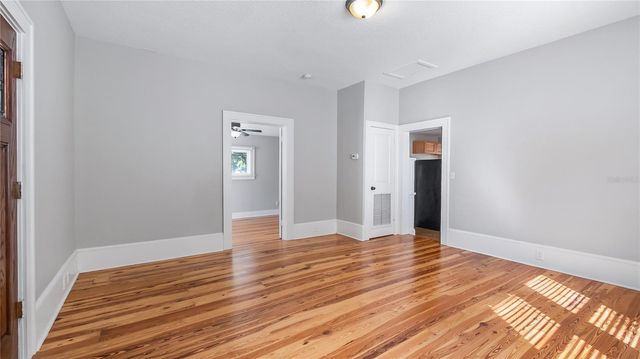 558 W MINNEOLA AVENUE, Clermont, FL 34711