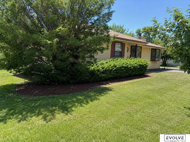6317 N 49Th Avenue, Omaha, NE 68104