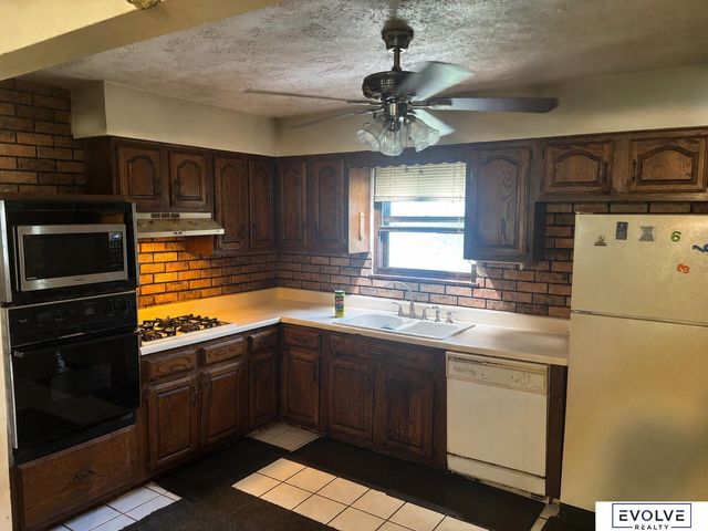 6317 N 49Th Avenue, Omaha, NE 68104
