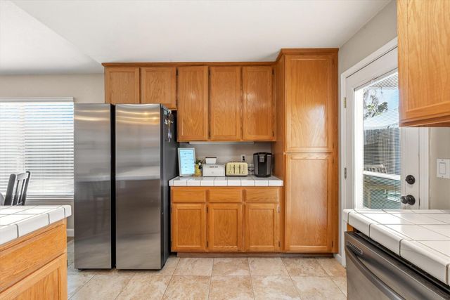 6724 W 2nd St, Rio Linda, CA 95673