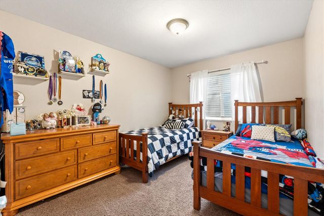 6724 W 2nd St, Rio Linda, CA 95673