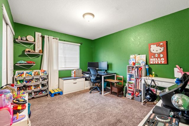 6724 W 2nd St, Rio Linda, CA 95673