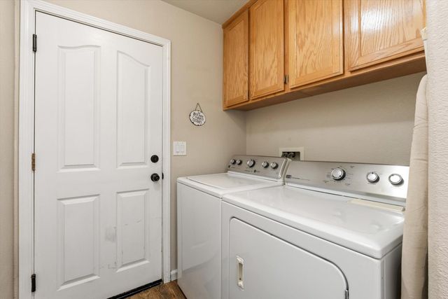 6724 W 2nd St, Rio Linda, CA 95673