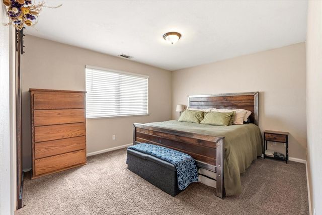 6724 W 2nd St, Rio Linda, CA 95673