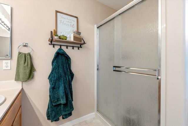 6724 W 2nd St, Rio Linda, CA 95673