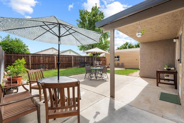 6724 W 2nd St, Rio Linda, CA 95673