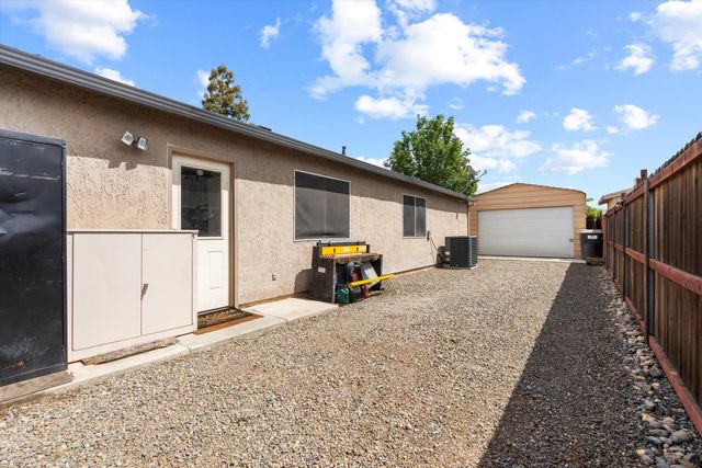 6724 W 2nd St, Rio Linda, CA 95673