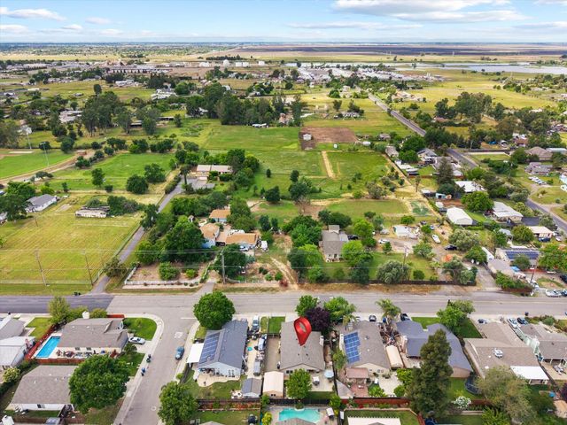 6724 W 2nd St, Rio Linda, CA 95673