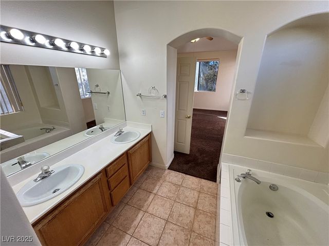 9741 Edifice Avenue, Las Vegas, NV 89117