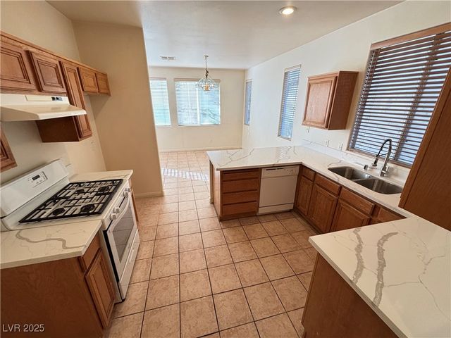 9741 Edifice Avenue, Las Vegas, NV 89117