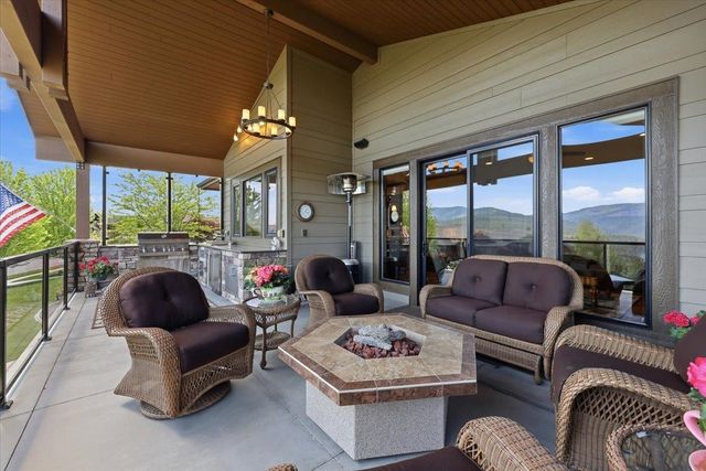 350 S Legend Tree Dr, Liberty Lake, WA 99019