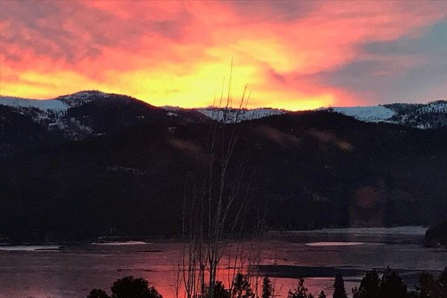 350 S Legend Tree Dr, Liberty Lake, WA 99019