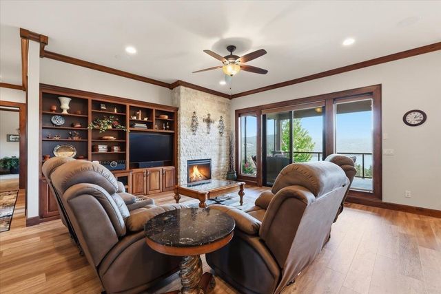 350 S Legend Tree Dr, Liberty Lake, WA 99019