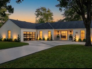 215 Tamerlaine Drive, Houston, TX 77024