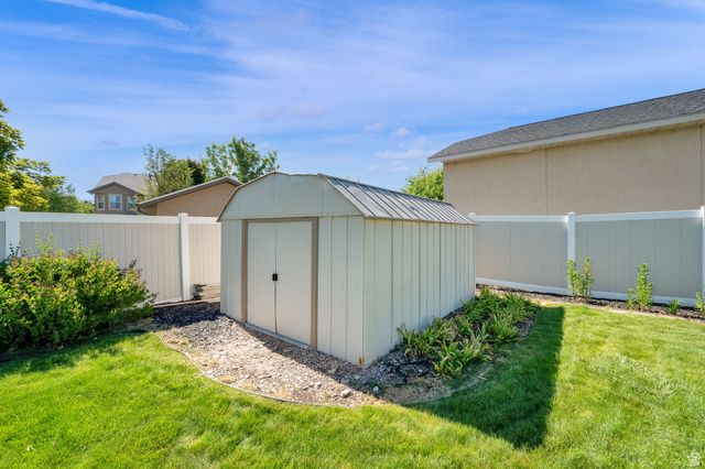 1203 S 950 W, Springville, UT 84663