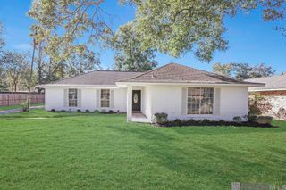 1117 E Lynne St, Gonzales, LA 70737
