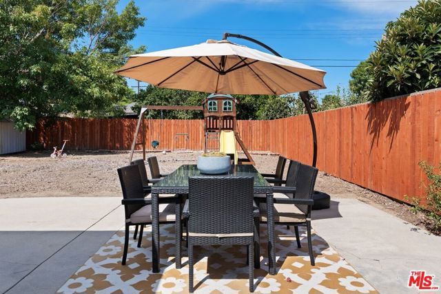 7253 Yolanda Avenue, Los Angeles, CA 91335